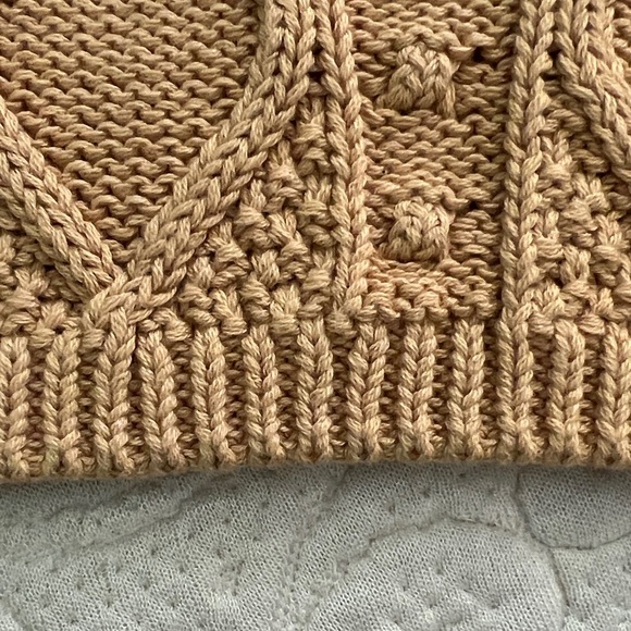 Double Zero Camel Cable Knit Sweater Vest - Picture 6 of 9